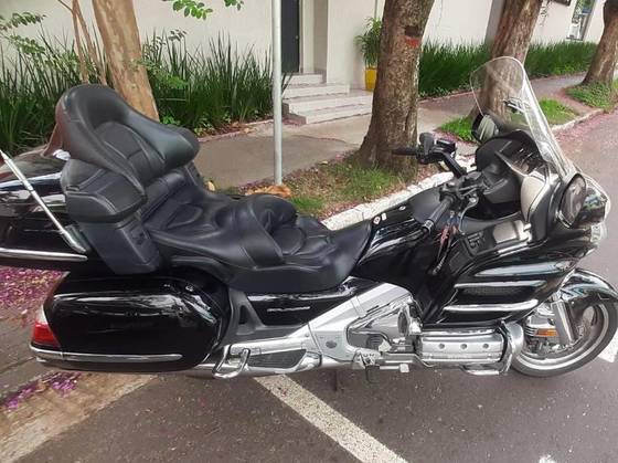 HONDA GL 1800 GOLD WING 